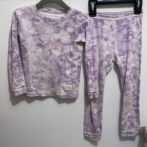 Vaenait Baby 4-5T pajamas. Purple and white tie dye. EUC